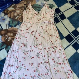 Forever 21 dress floral print size L used once